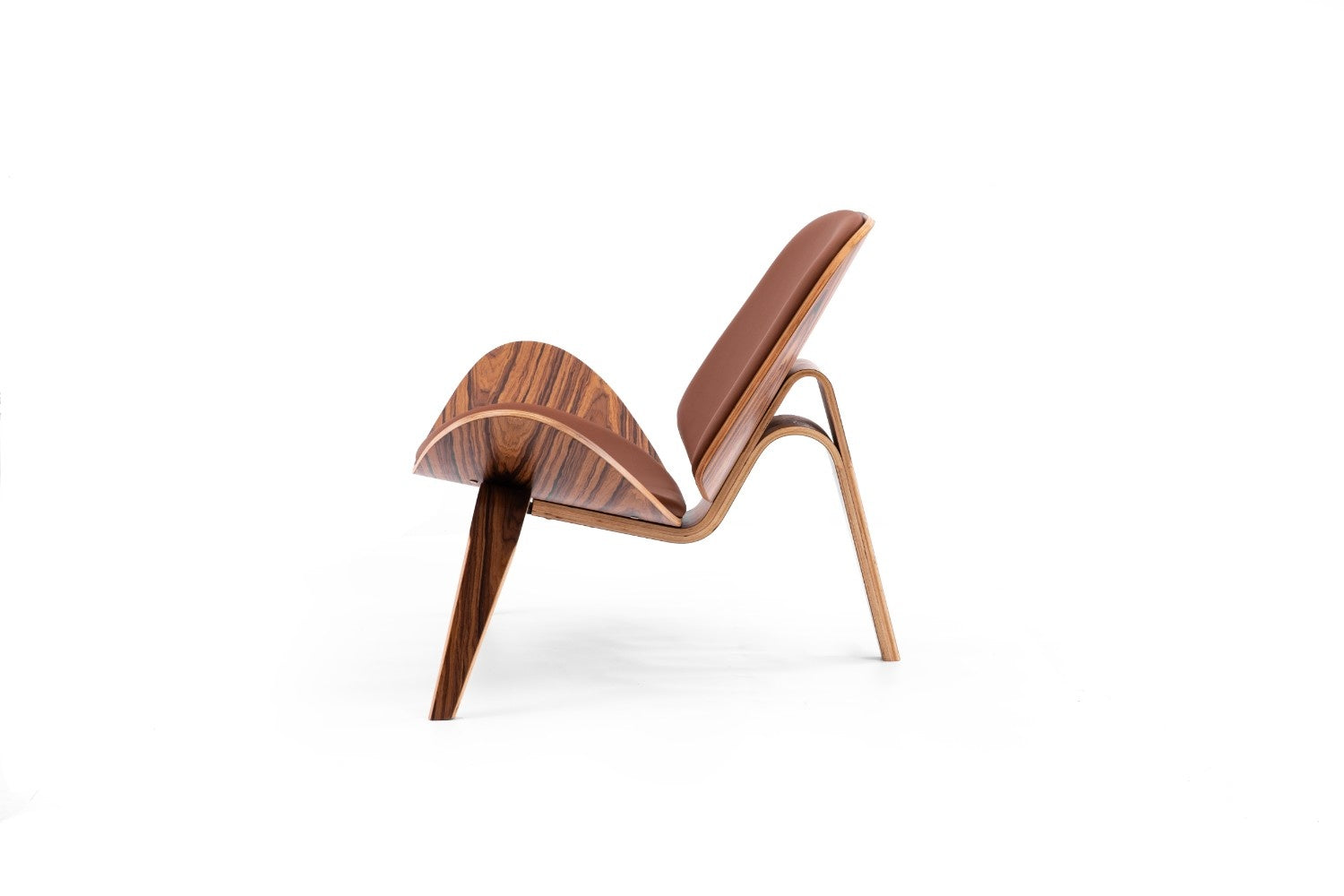 כיסא עץ בצבע חום רויאל ועץ אגוז טבעי