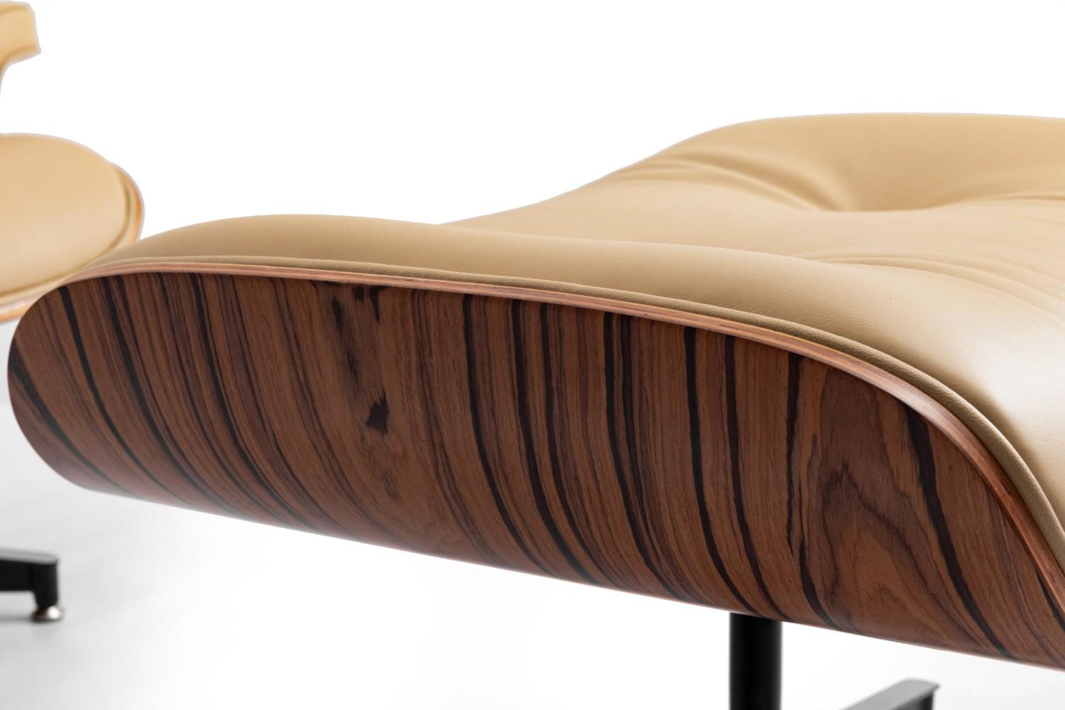 כורסא מעוצבת בצבע חרדל צרפתי ועץ אגוז טבעי