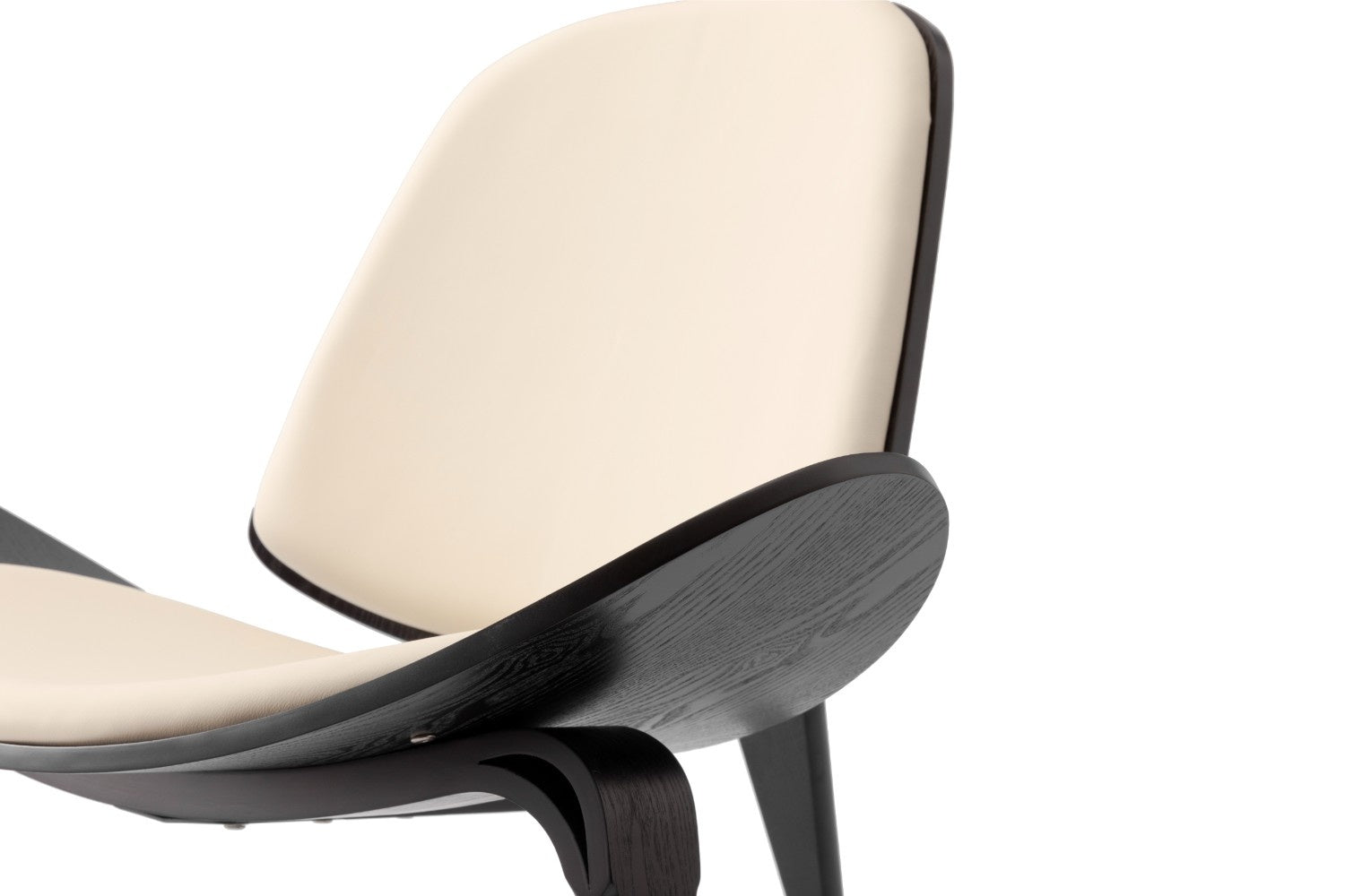 כיסא עץ שמנת ועץ אגוז שחור